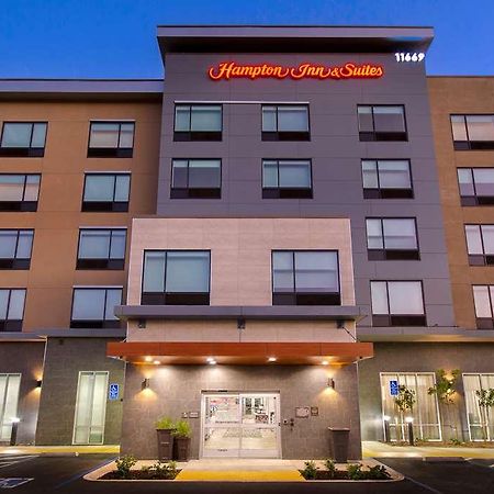 Hampton Inn & Suites Ontario Rancho Cucamonga Exteriér fotografie