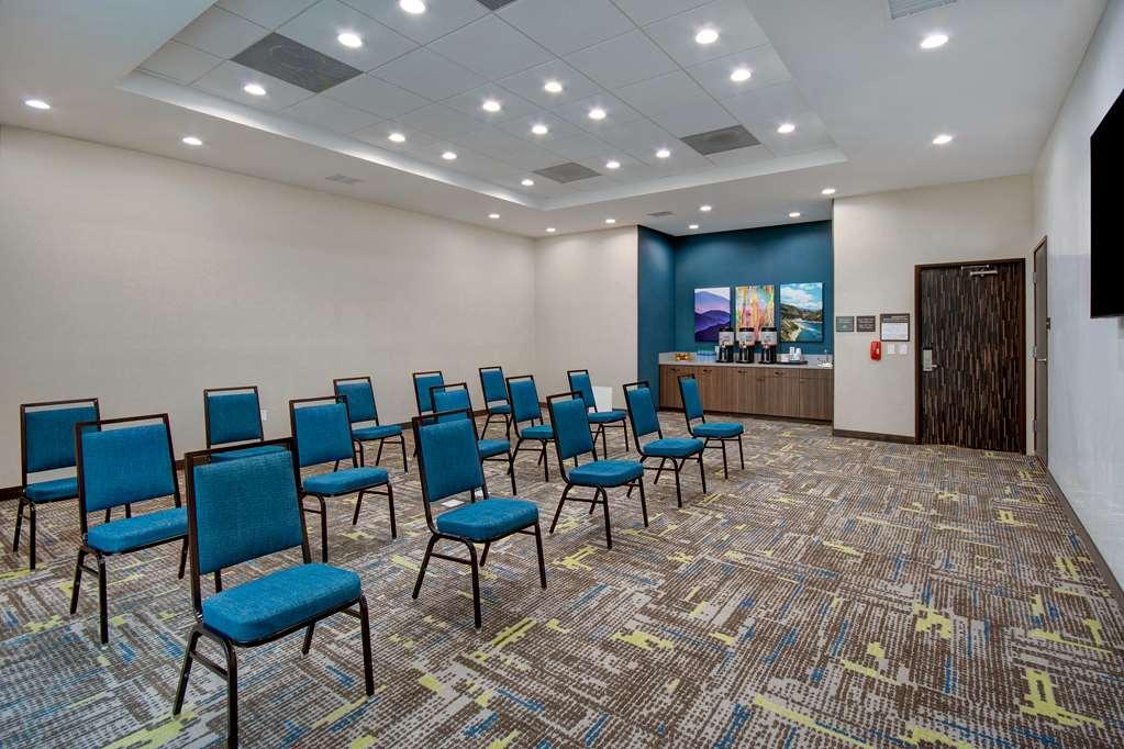 Hampton Inn & Suites Ontario Rancho Cucamonga Zařízení fotografie